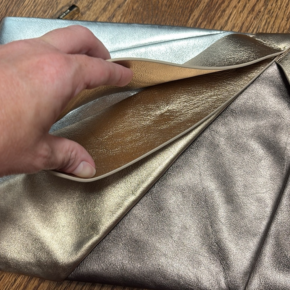 Large Metallic Bow Clutch - Picture 2 of 6